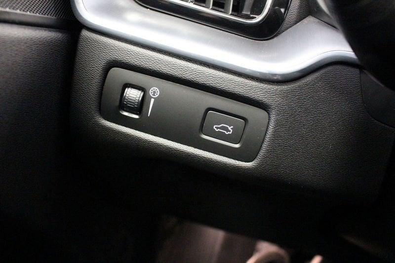 Volvo XC60 D3 Momentum Pro