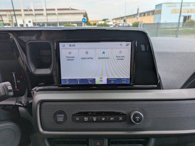 FORD Tourneo Courier 1.0 EcoBoost Titanium