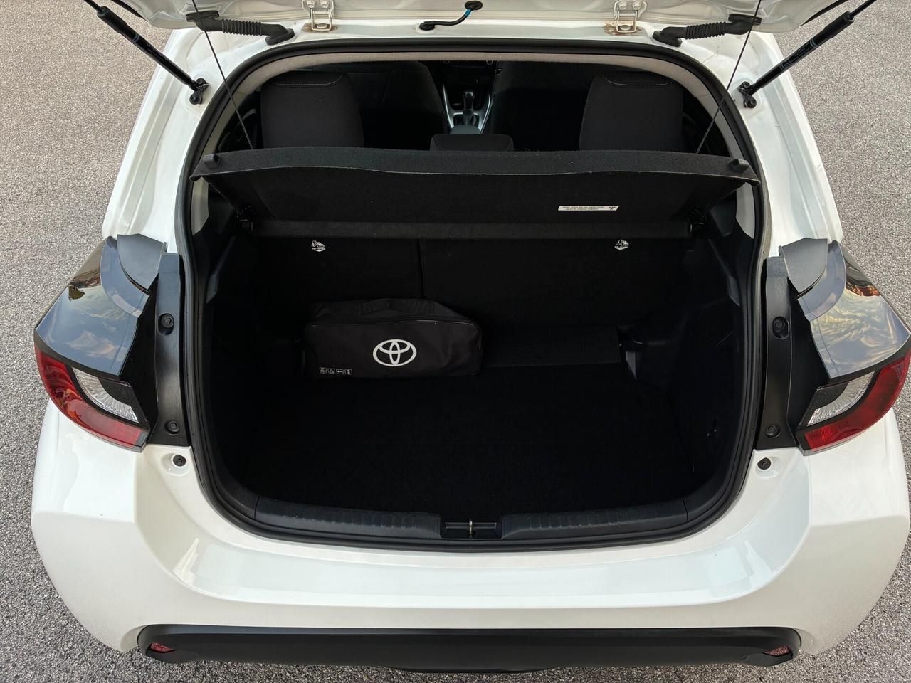 Toyota Yaris 1.5 Hybrid 5 porte Business