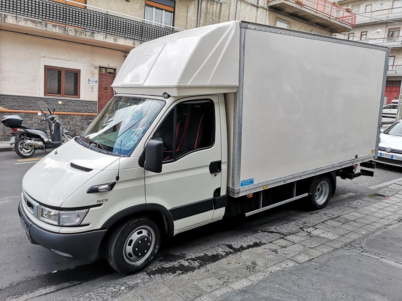 Iveco Daily Iveco daily 35c11 Sponta Idraulica