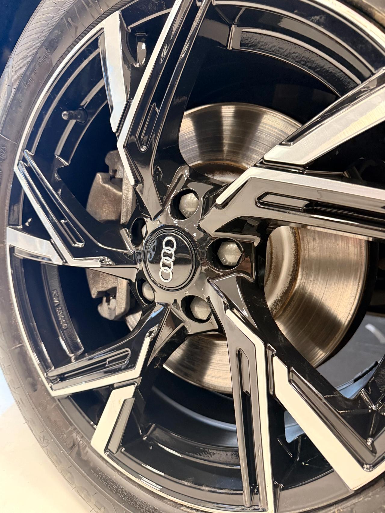 Audi Q3 SPB 40 TDI quattro S tronic 190 C.V CON TETTO APRIBILE,VIRTUAL COCKPIT,APPLE CARPLAY,TELECAMERA