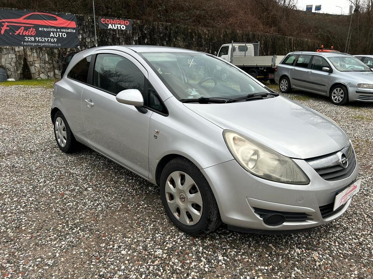 Opel Corsa 1.2 NEOPATENTATI