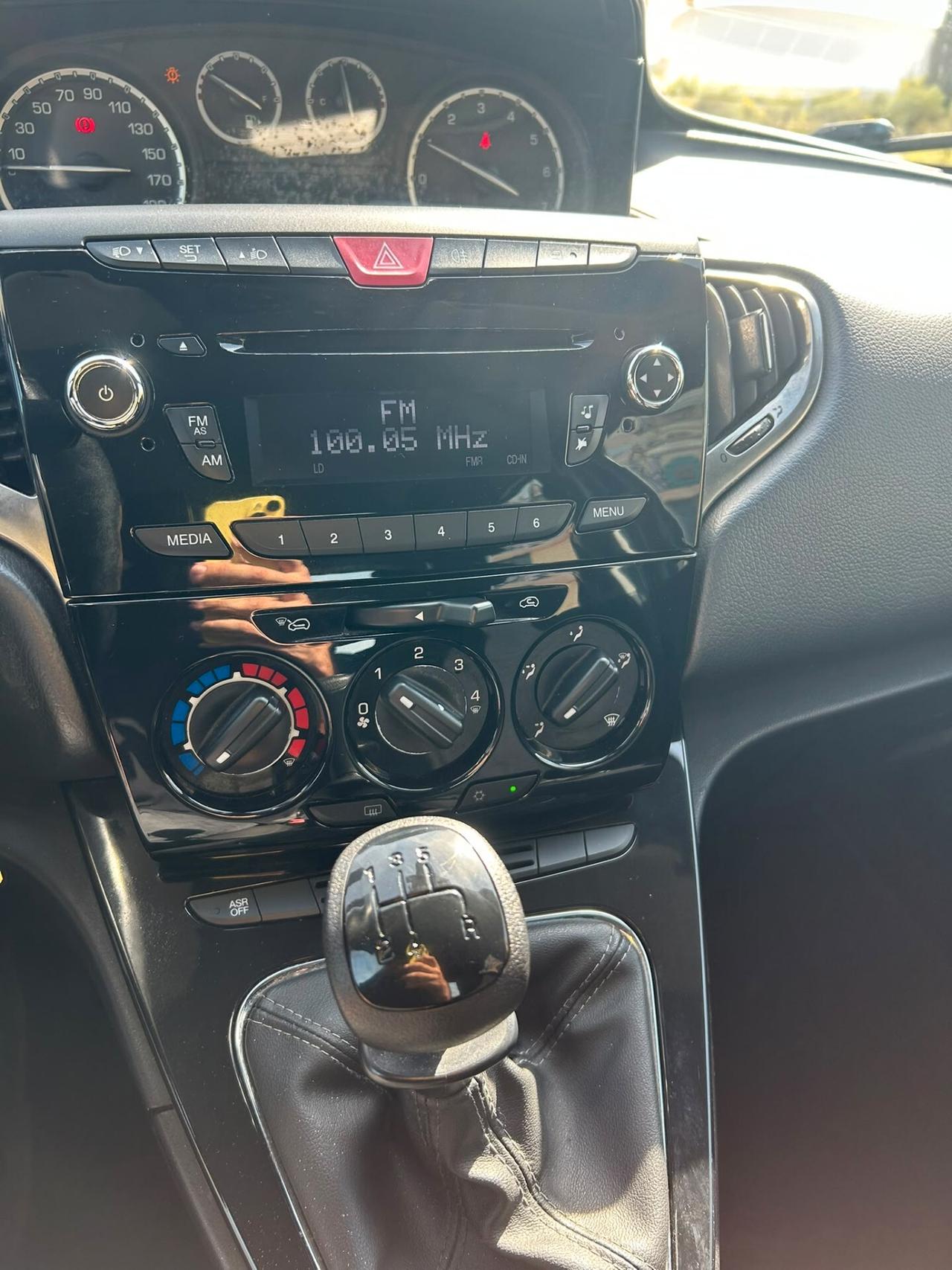 Lancia Ypsilon 1.2 69 CV 5 porte GPL Ecochic Gold