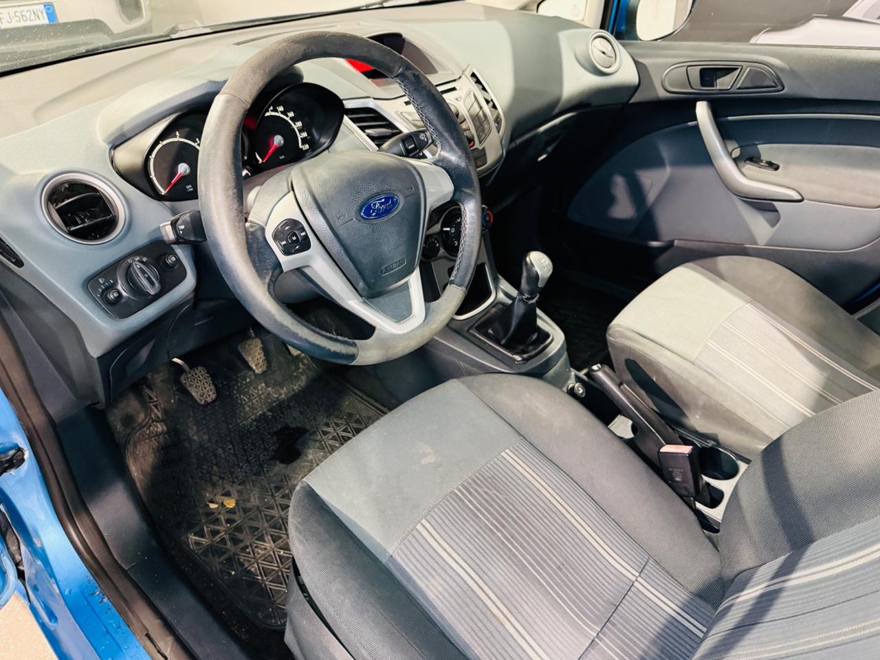Ford FIESTA 1.2 BENZINA*82CV*NEOPATENTATI*5 PORTE