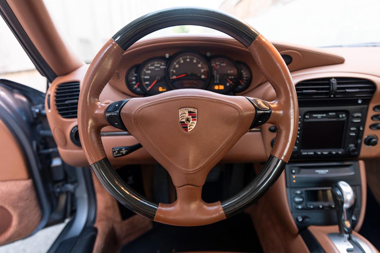 Porsche 911 Carrera 4S cat Coupé