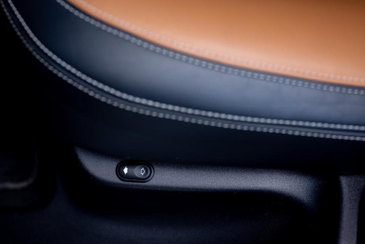 Land Rover Range Velar 2.0D I4 240 CV R-Dynamic HSE