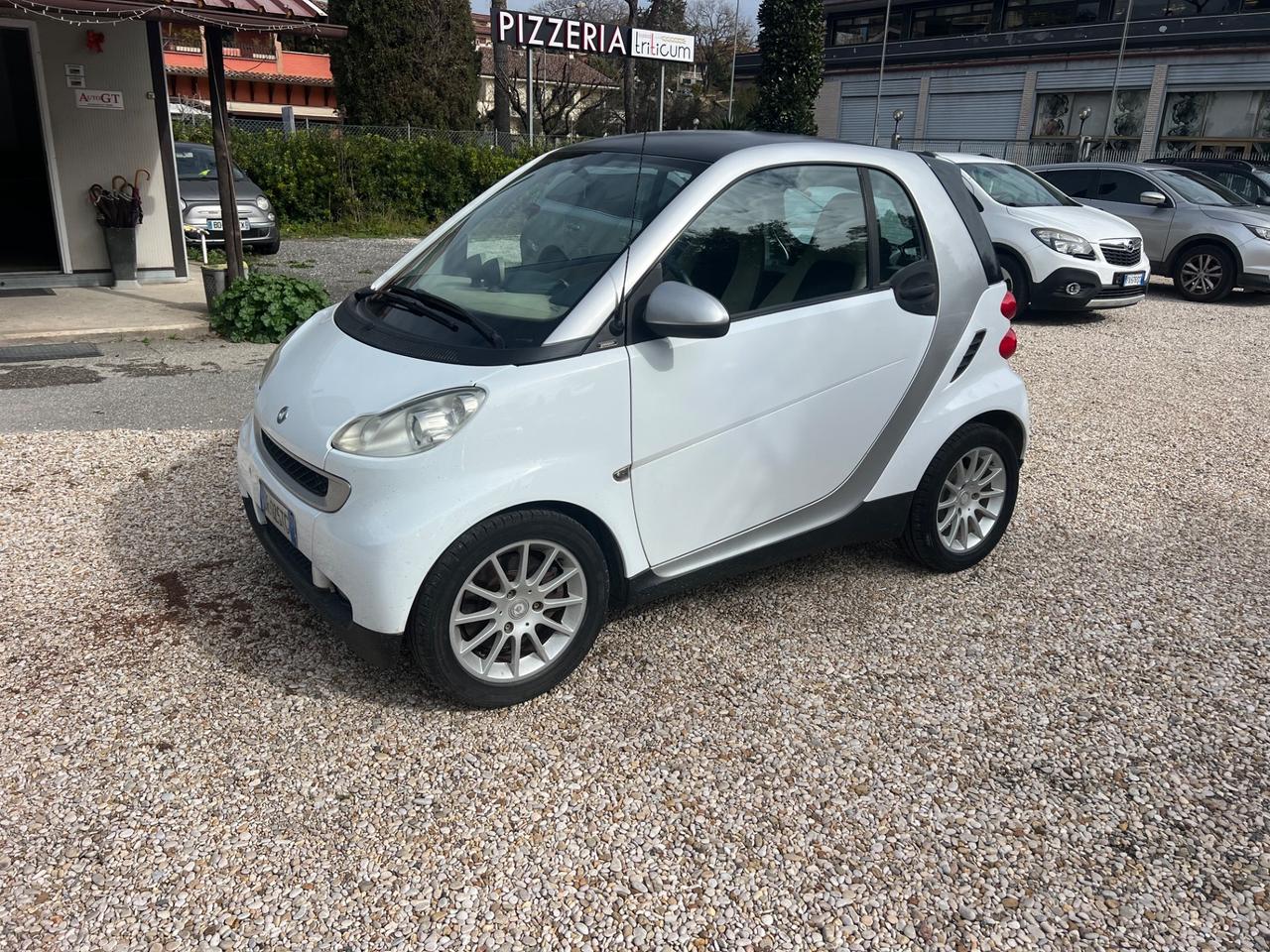 Smart ForTwo 1000 52 kW coupé passion