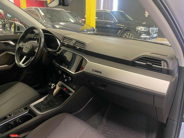 AUDI Q3 35 TDI S tronic Business Advanced