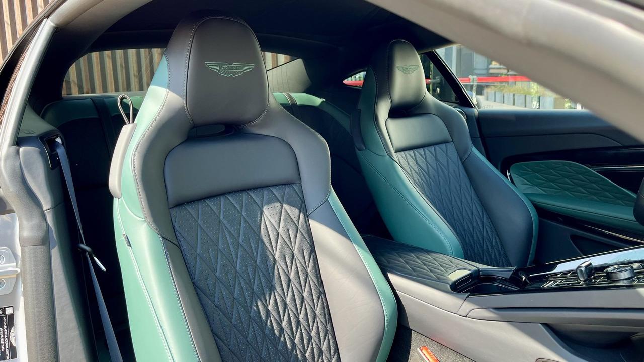 ASTON MARTIN DB12 Coupe 4.0 V8 auto