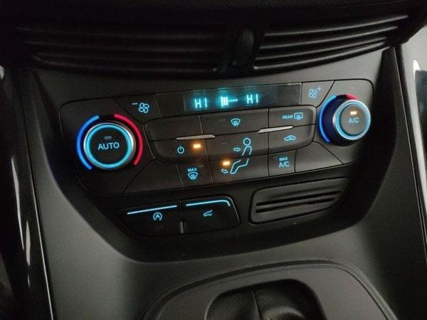 Ford Kuga 2.0 TDCI 120 CV 2WD Powershift