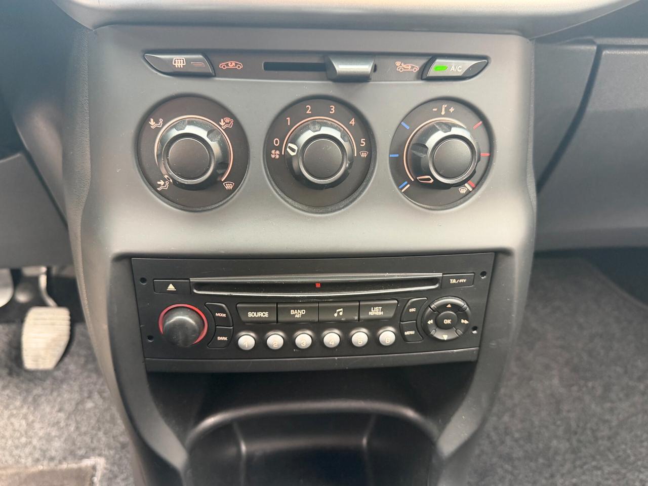 C3 1.1 benz, 4 cilindri, cinghia + tagliando fatti