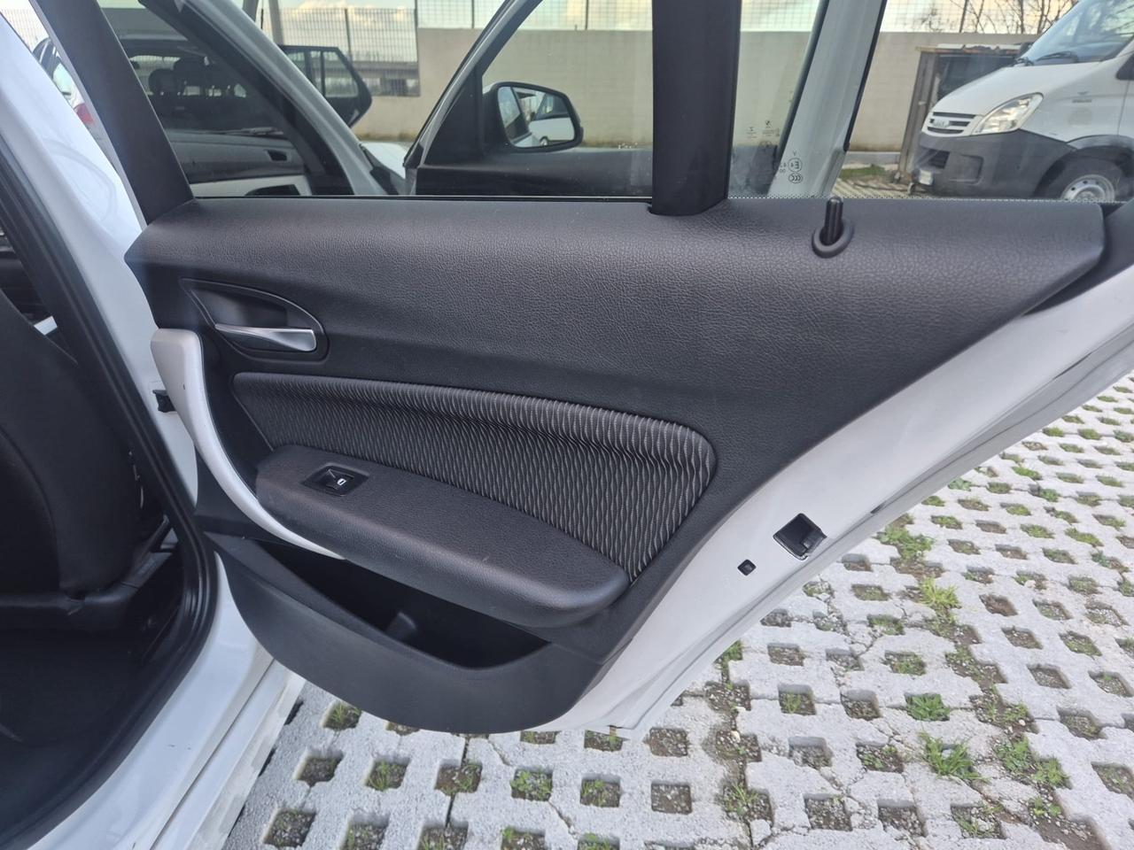 Bmw 116d 5p. SPORT 2017