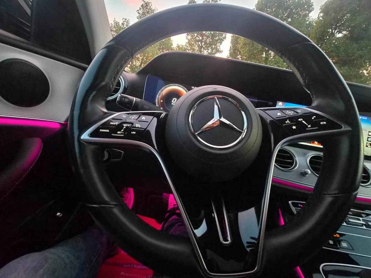 Mercedes-benz E 220 d Mild hybrid 130.000KM