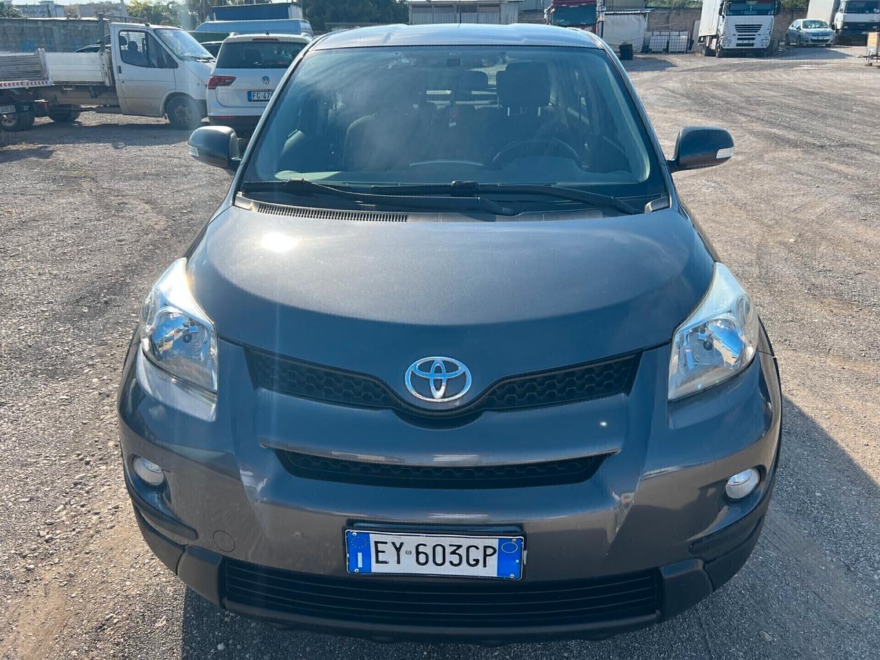 Toyota Urban Cruiser Urban Cruiser 1.4 D-4D AWD Sol