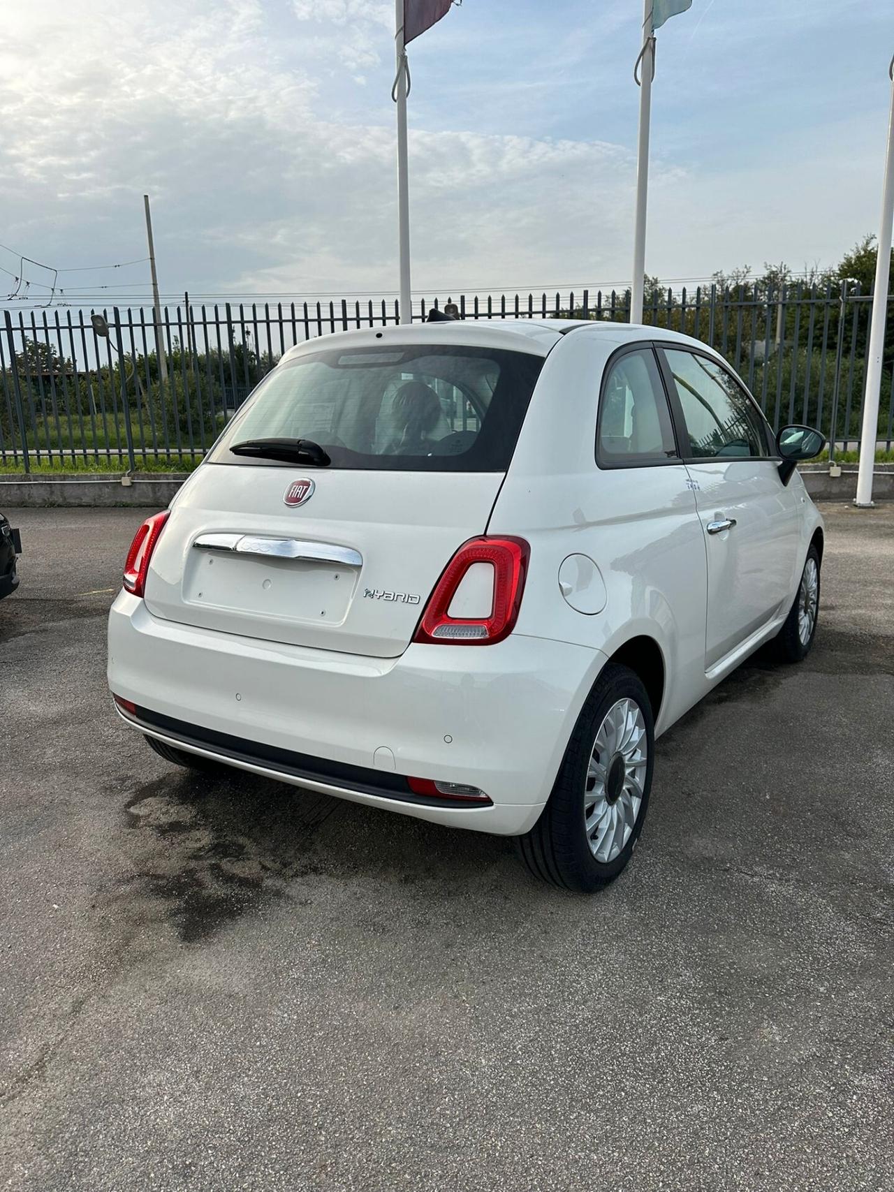 Fiat 500 1.0 Hybrid 2023 KM 0