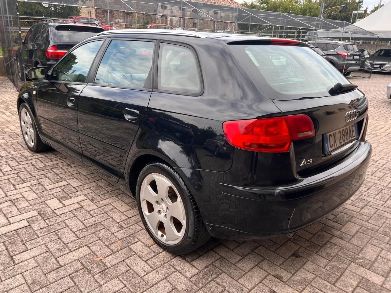 Audi A3 Sportback 1.6 doppio tetto panoramico