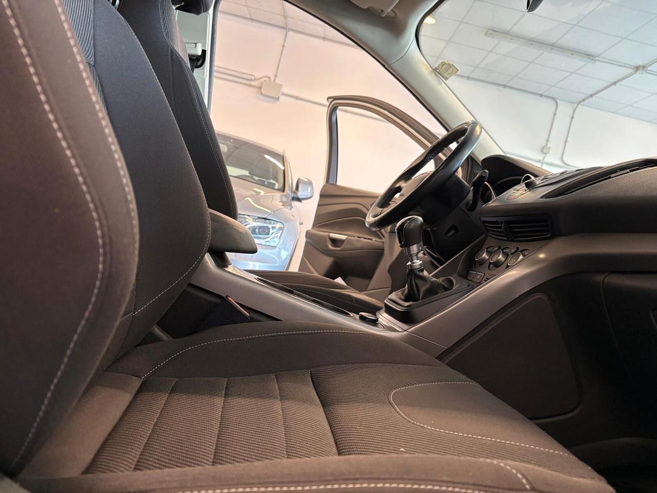 Ford Kuga PLUS 2.0 TDCI 140 CV 2WD 6mt