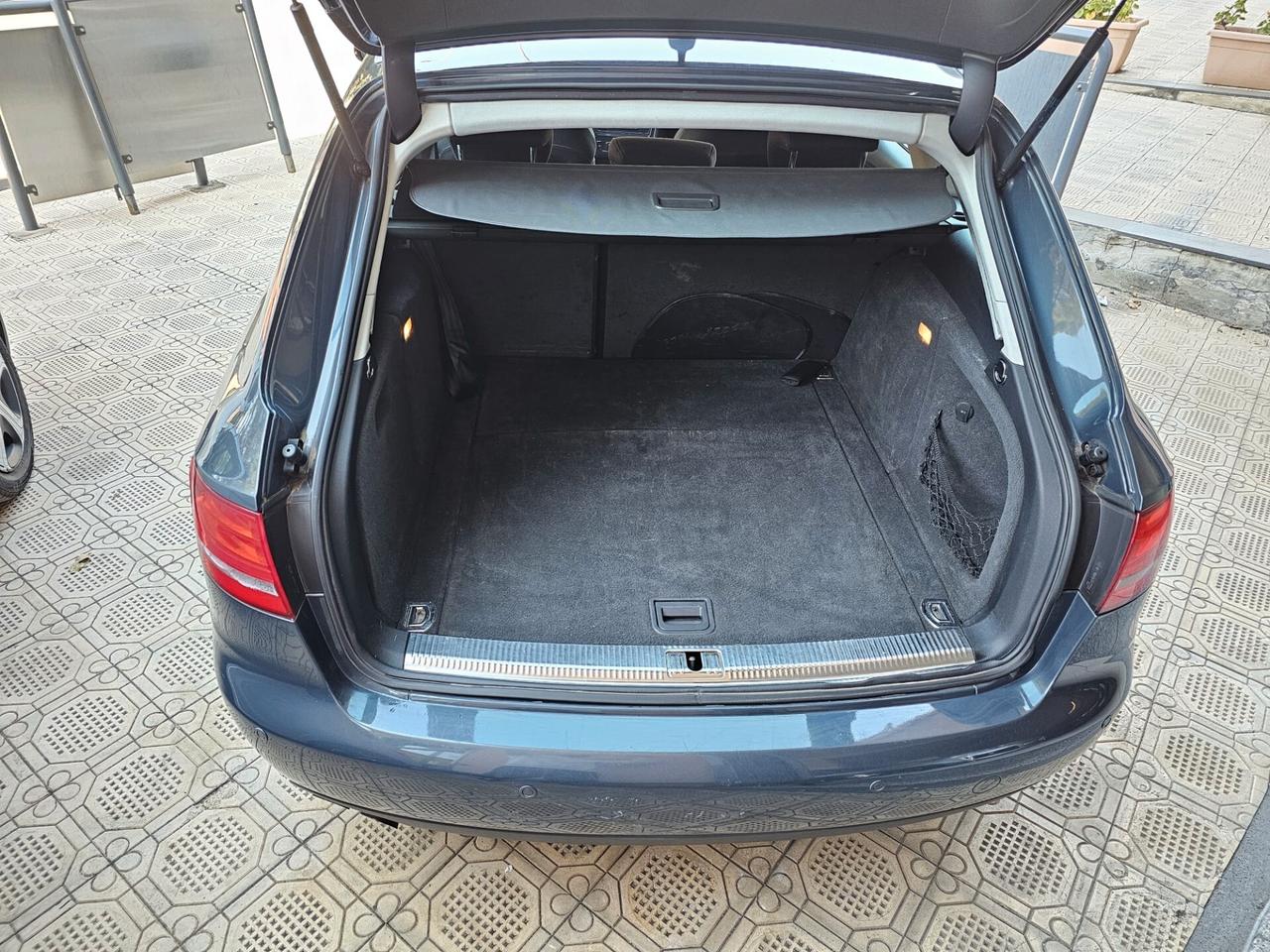 Audi A4 2.0 TDI 143CV S-Line