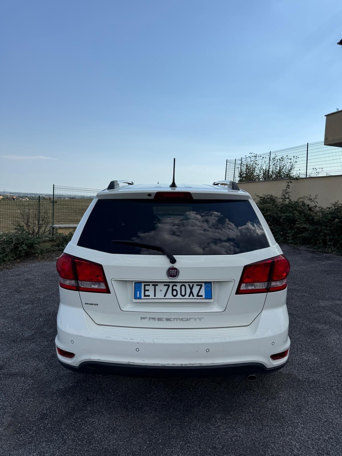 Fiat Freemont 2.0 Mjt 170 CV 4x4 aut. Black Code