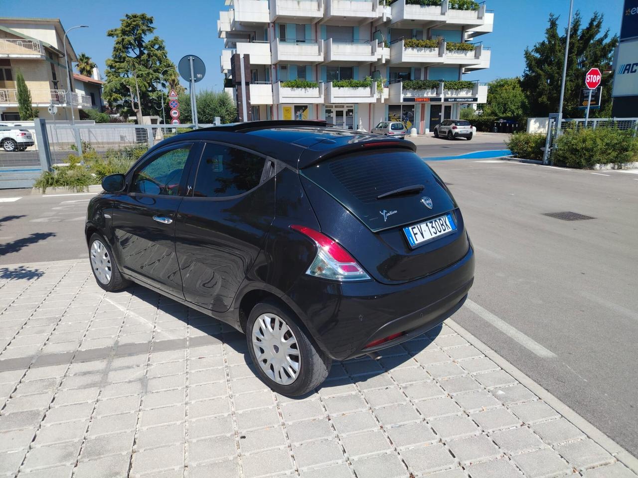 Lancia Ypsilon 1.3 MJT 16V 95 CV 5 porte S&S Elefantino