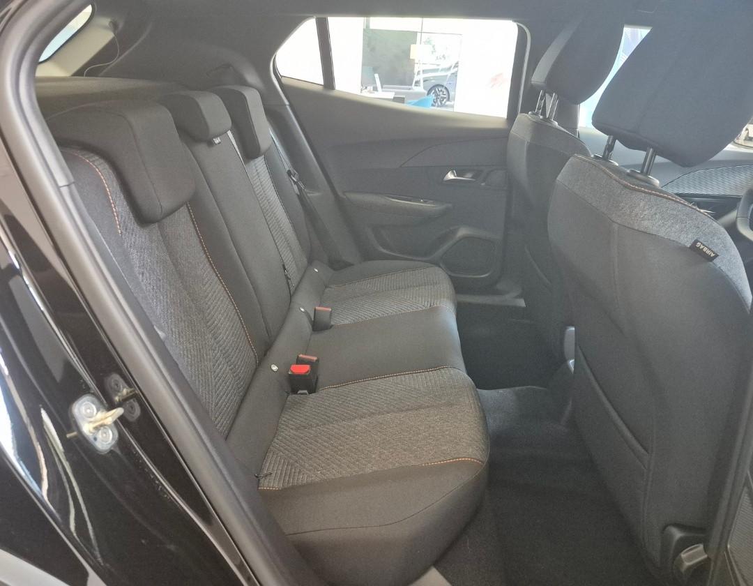 PEUGEOT 2008 H 12E MHEV P6