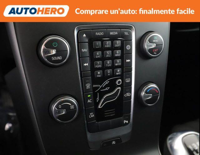 VOLVO V40 D2