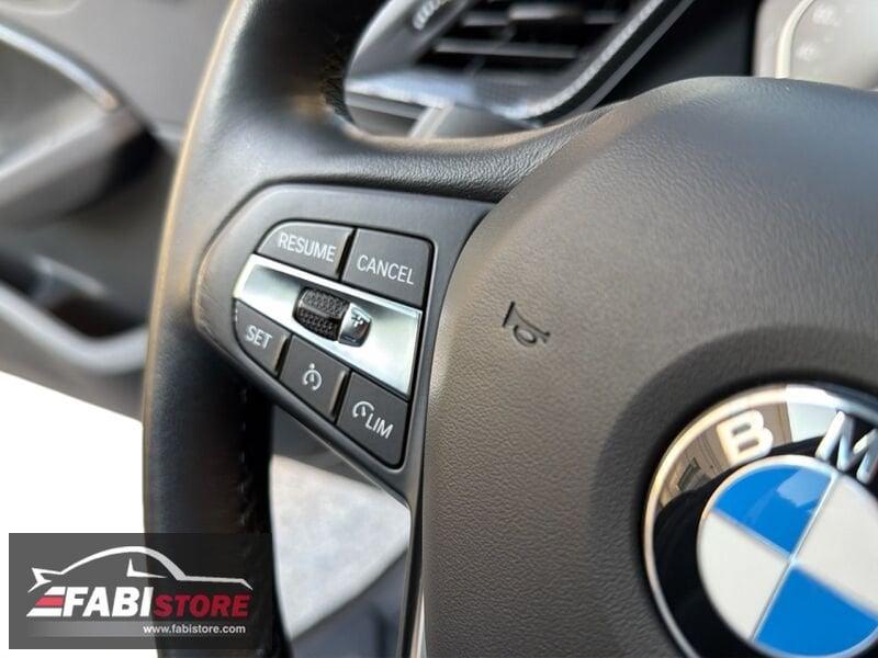 BMW Serie 1 118i Business Advantage Automatic - LED, Navi, Cruise, CarPlay ecc