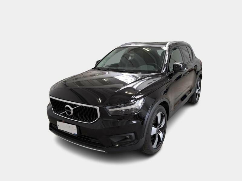 VOLVO XC40 D4 AWD GEARTRONIC MOMENTUM PRO SUV