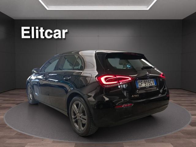 MERCEDES-BENZ A 180 Automatic Business