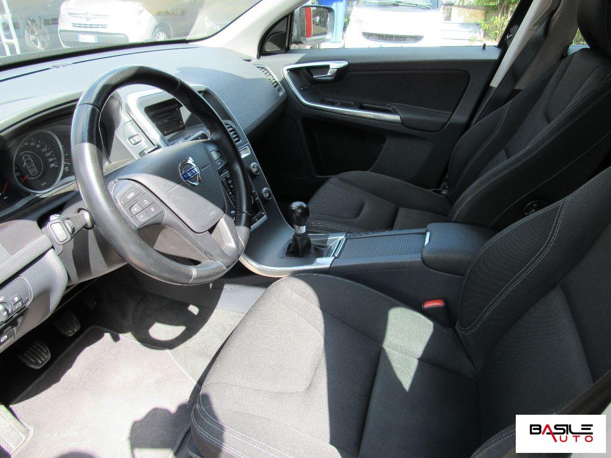 VOLVO - XC60 - D3 R-design Momentum