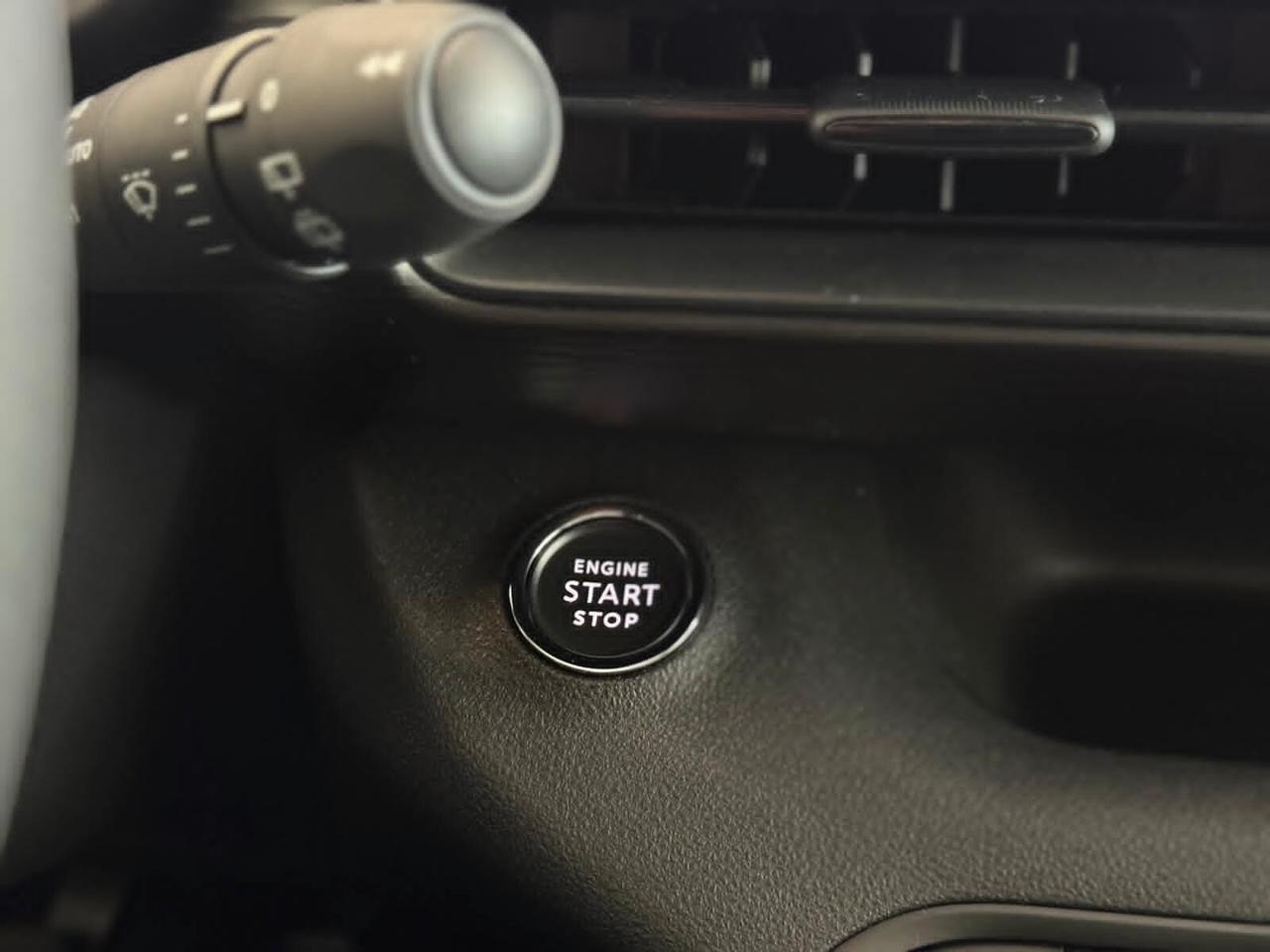 Jeep Avenger 1.2 Turbo 100 CV Summit