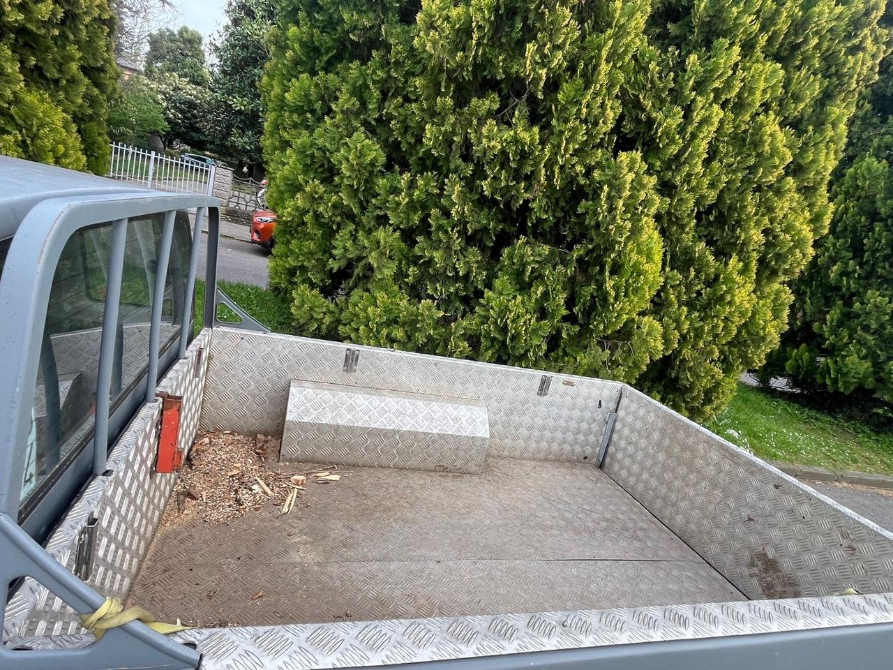 Nissan Pick Up 2.5 diesel 2 porte King Cab