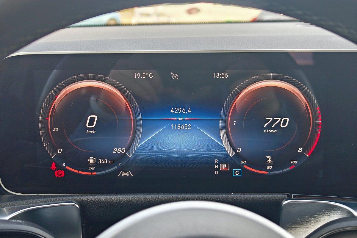 MERCEDES GLB 200 d Automatic Premium