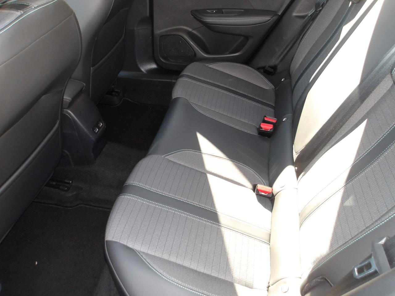 PEUGEOT 2008 1.5 TDI-NAVI-98.000 KM