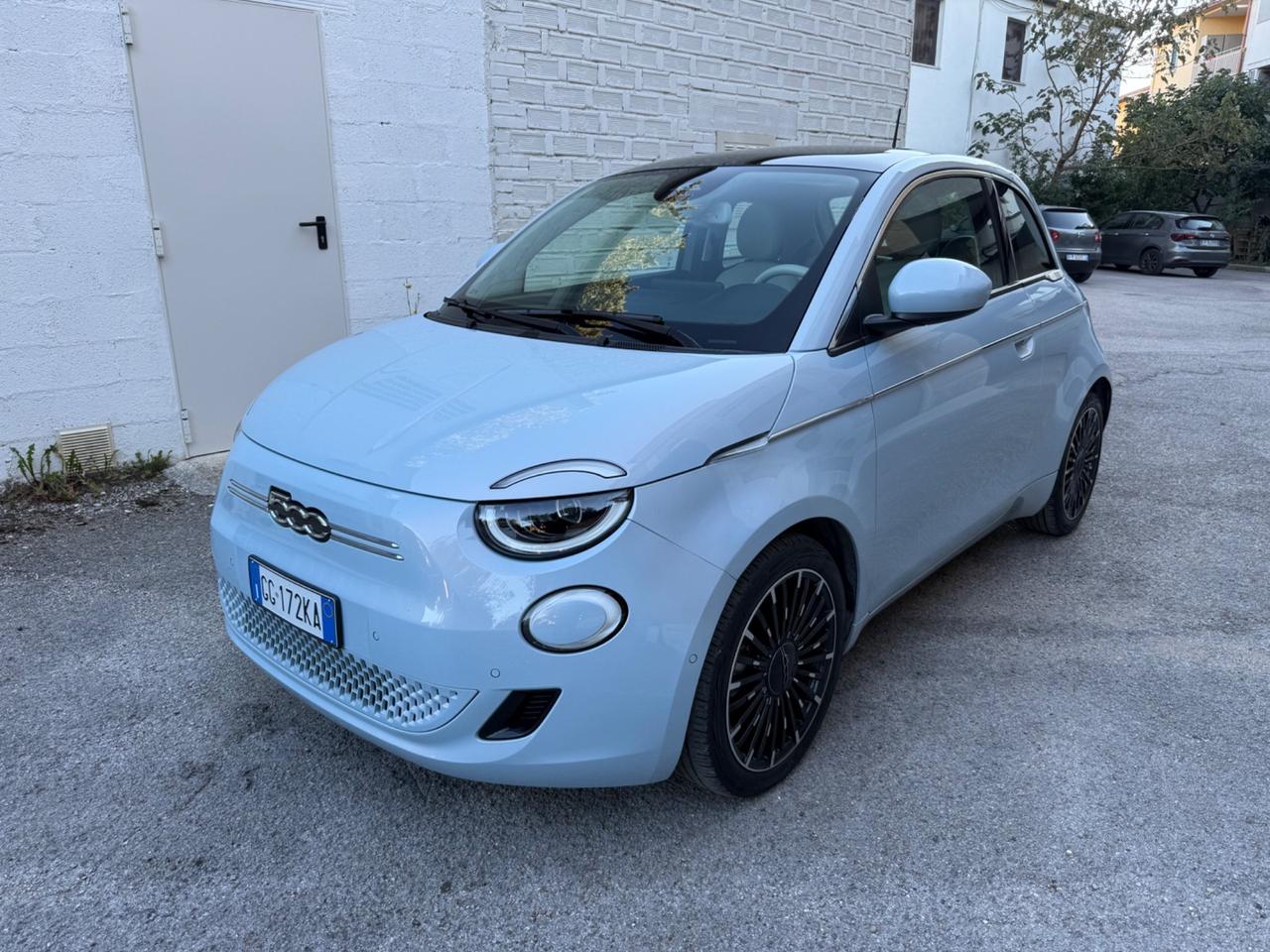 Fiat 500e 42 kWh La Prima