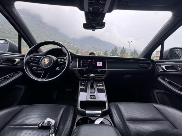 PORSCHE Macan 2.0 T Panorama Sport Chrono IVA Esposta
