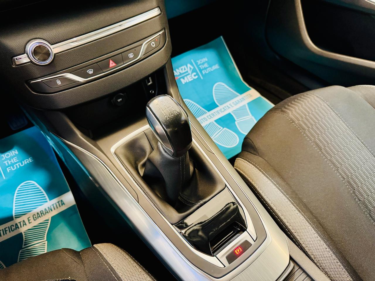 Peugeot 308 Active 110 Cv - Navi / R.Camera