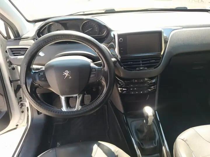 Peugeot 2008 BlueHDi 100 Active