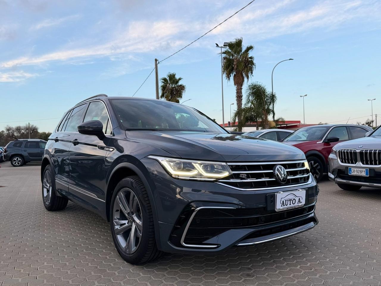 VOLKSWAGEN Tiguan 2.0 TDI 150CV SCR DSG R-Line
