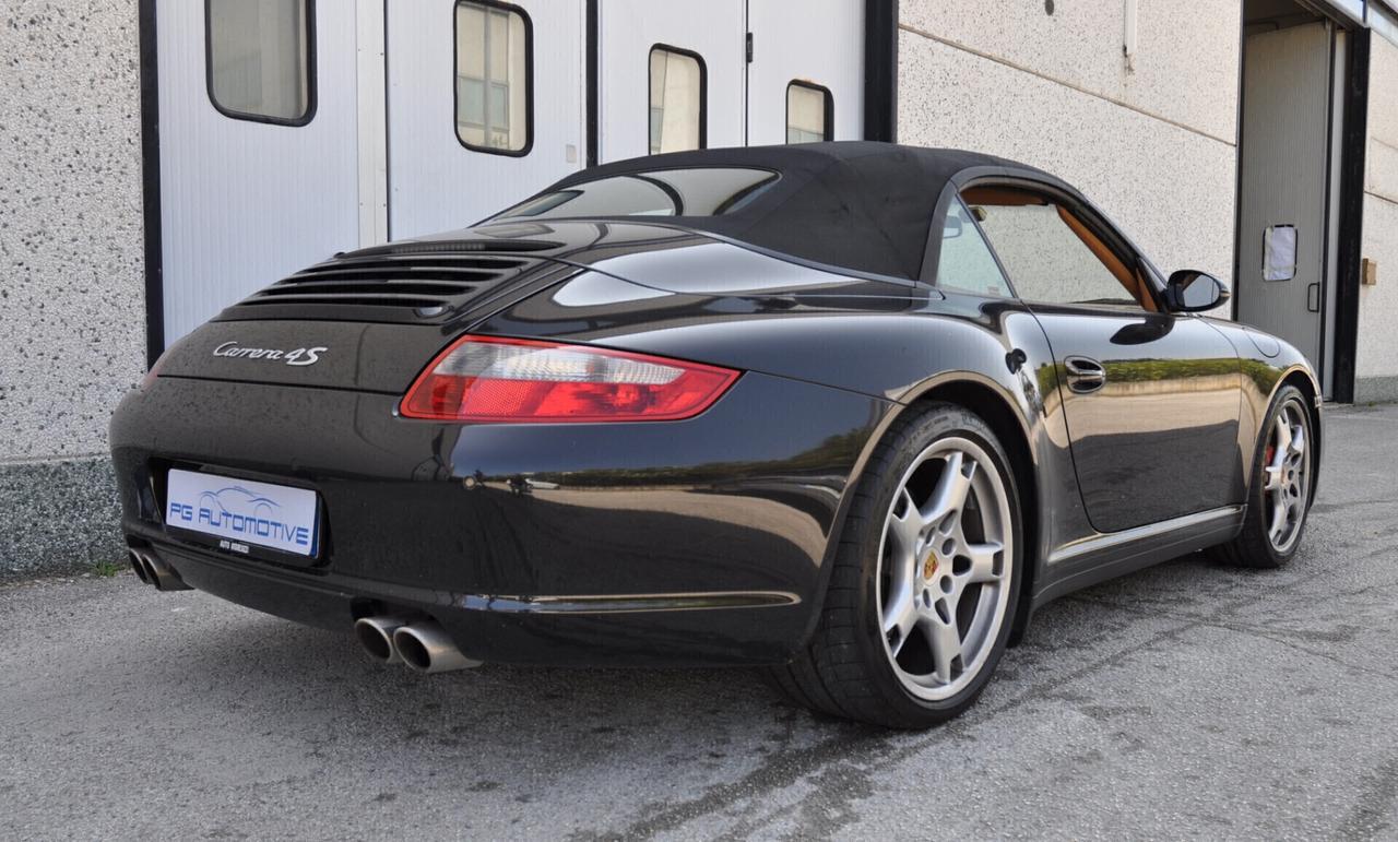 Porsche 911 Carrera 4S Cabriolet
