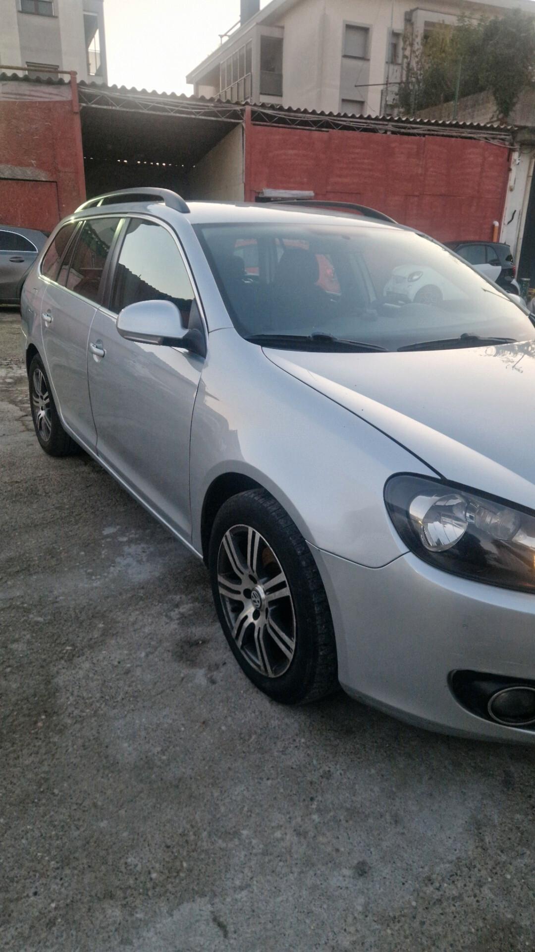 Volkswagen Golf 1.6 TDI DPF 5p. Highline