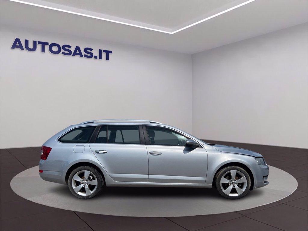 SKODA Octavia Wagon 1.6 tdi cr Executive 105cv dsg del 2015