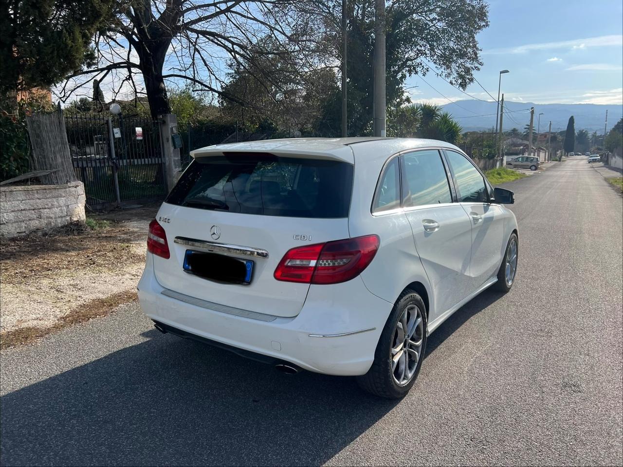 Mercedes-benz B 200 220 CDI Automatic Premium