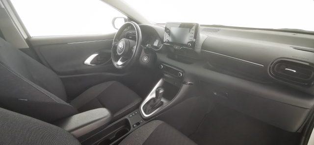 TOYOTA Yaris 1.5 Hybrid 5 porte Business