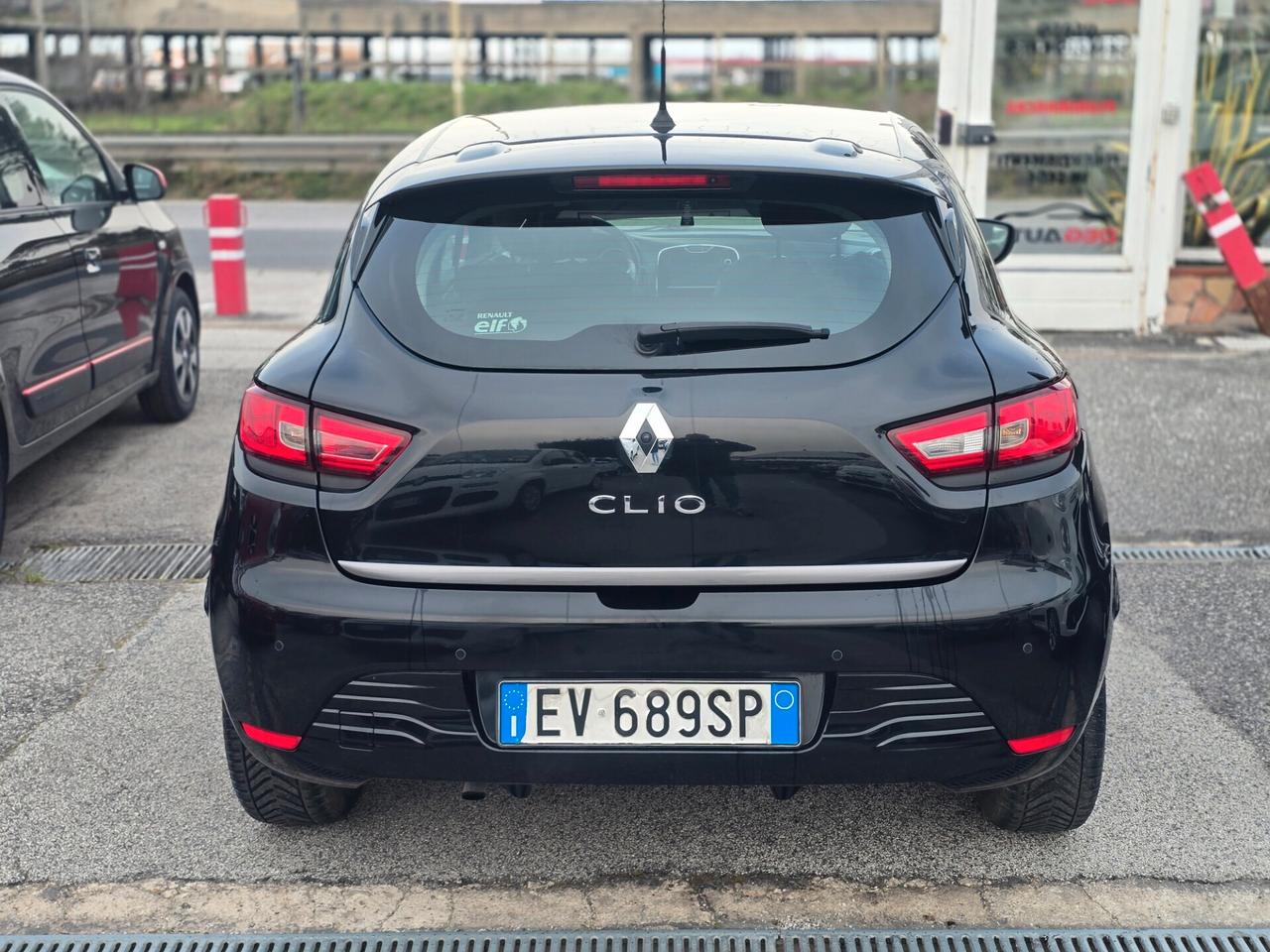 Renault Clio 1.2 75CV 5 porte Costume National