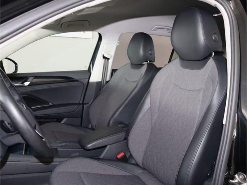 Volkswagen Tayron Volkswagen Tayron 1.5 eTSI LIFE 150cv DSG 7 posti FULL LED CAMERA NAVI GANCIO