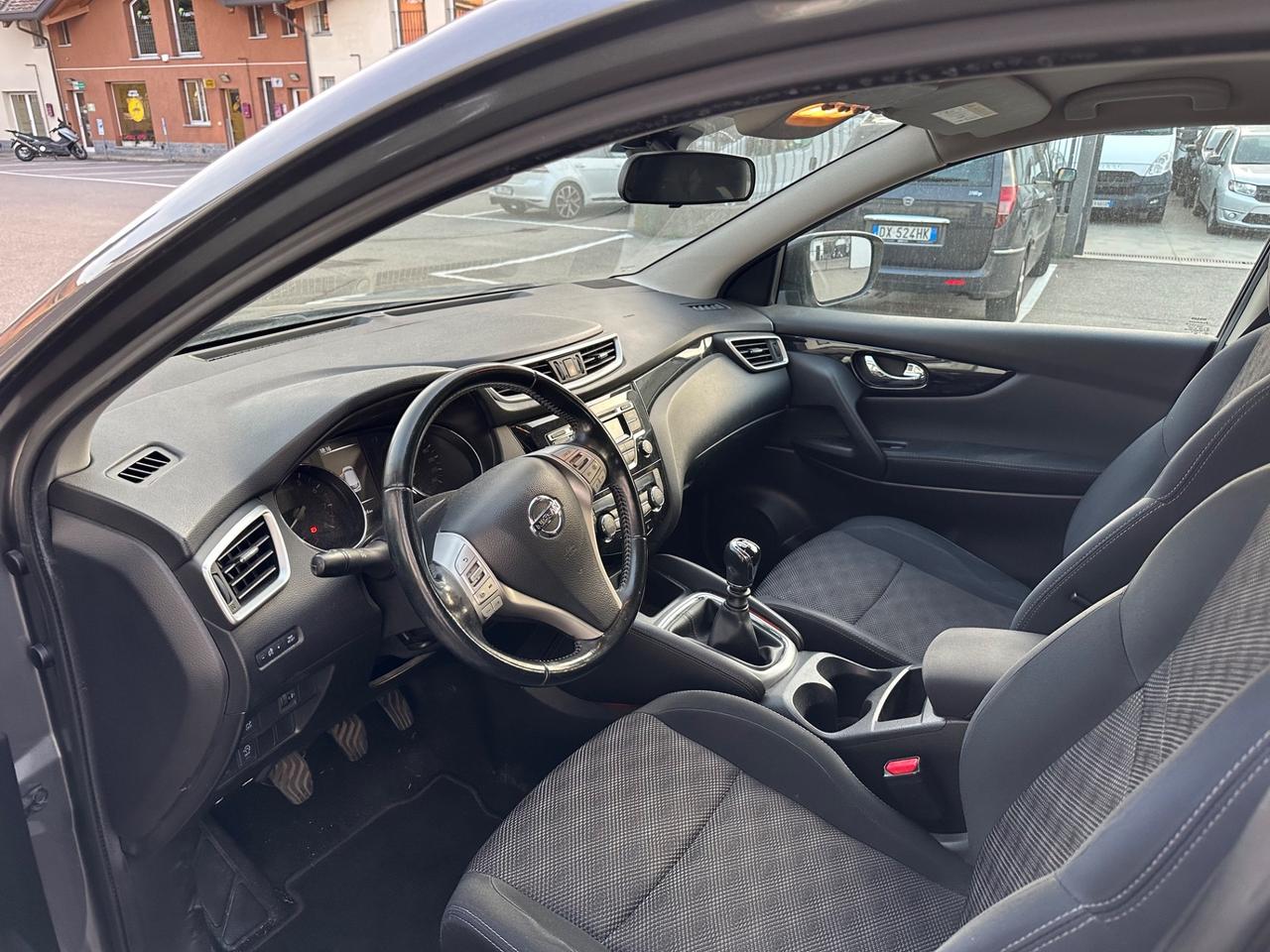 Nissan Qashqai 1.2 DIG-T Business