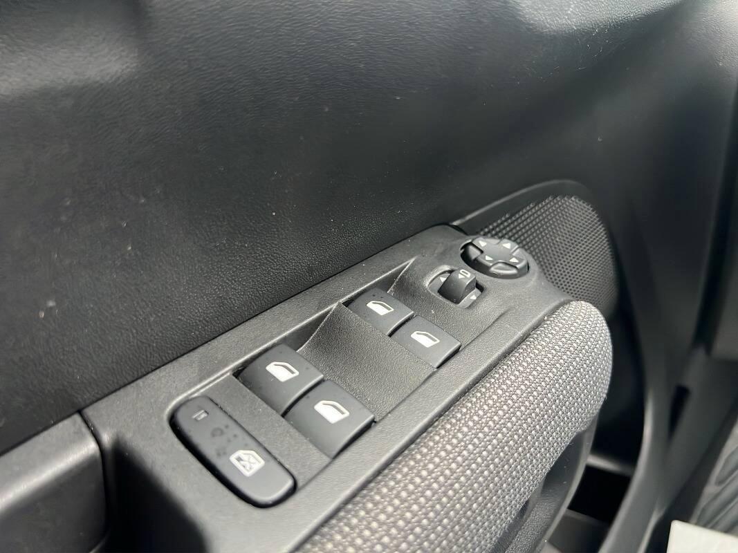 Citroen C3 Aircross 1.2 puretech Shine s&s 110cv Con NAVIGATORE