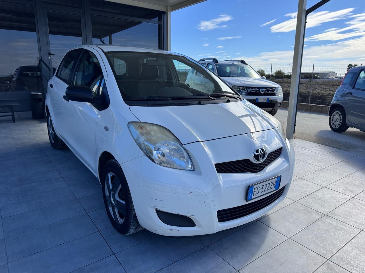 Toyota Yaris 1.0 5 porte