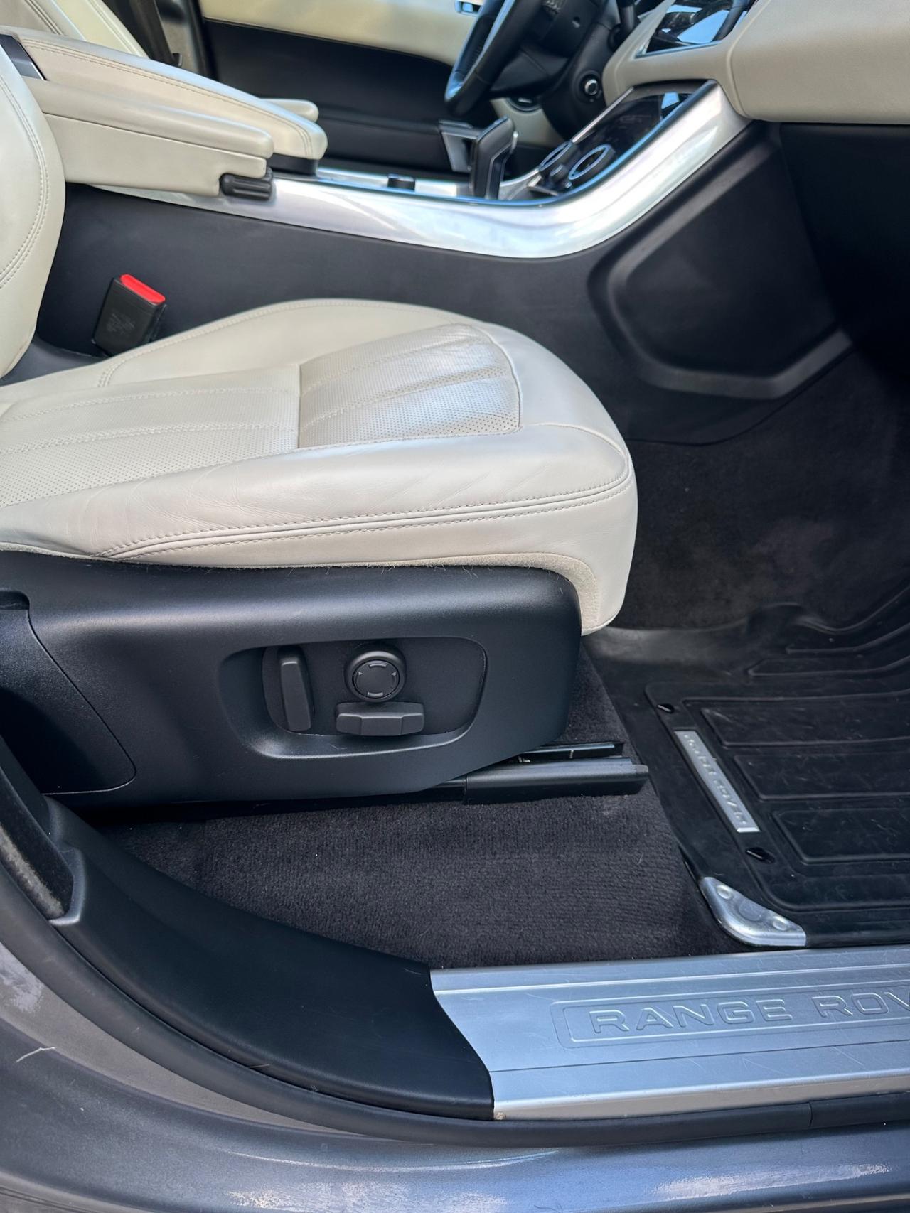 Range Rover Sport Sport 3.0 SDV6 249 CV HSE Dynamic IVA ESPOSTA
